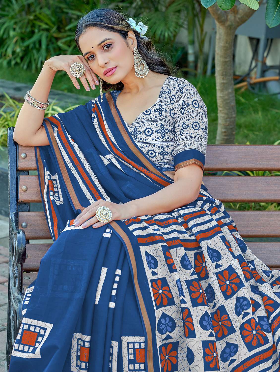 women printed casual wear saree with blouse - 21905380 -  Standard Image - 2