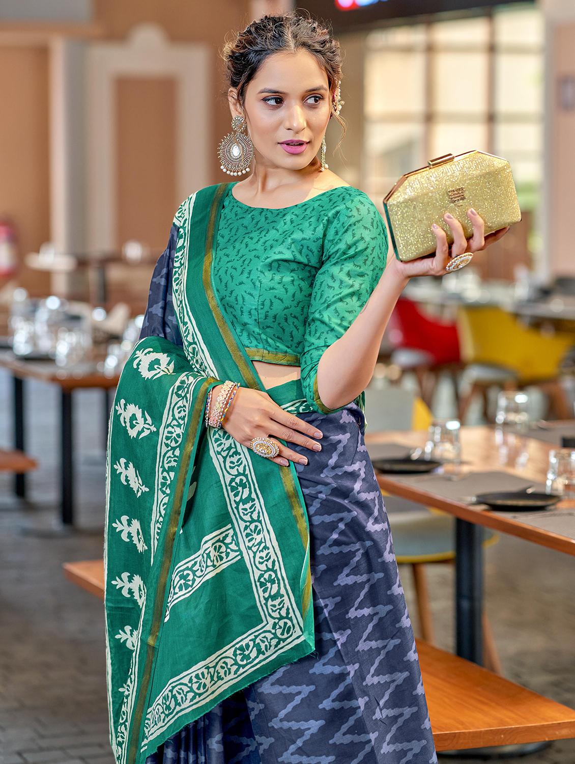 women printed casual wear saree with blouse - 21905391 - Standard Image - 2
