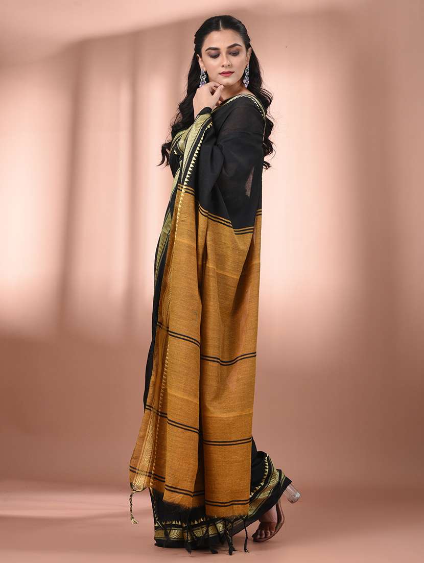 women solid handloom saree with blouse - 21905499 -  Standard Image - 2