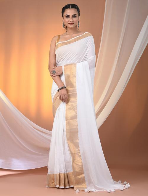women solid with bordered handloom saree - 21905554 -  Standard Image - 0