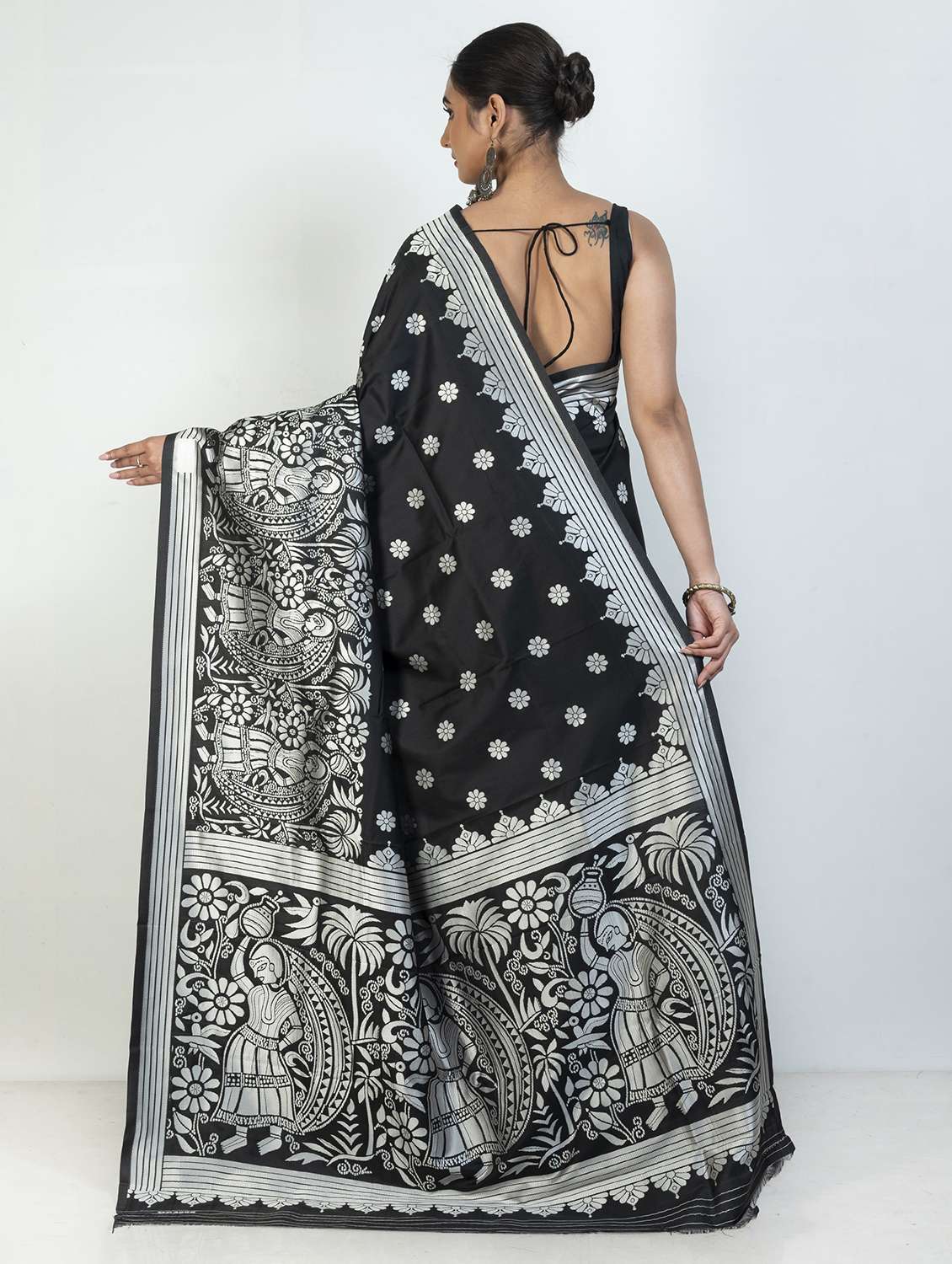 women self design banarasi saree with blouse - 21905698 - Standard Image - 2