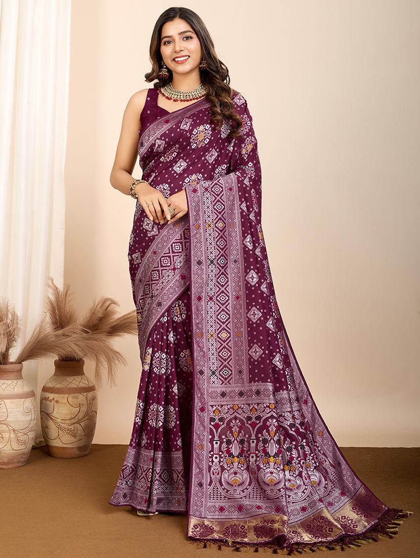 women self design banarasi saree with blouse