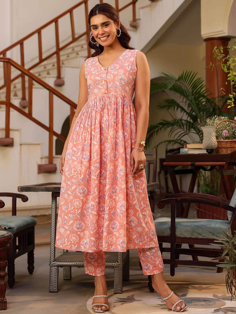 women floral printed v neck kurta pant set
