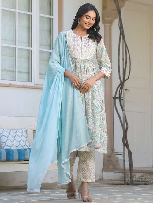 women three quarter sleeve kurta pant with dupatta set - 21906159 - Standard Image - 0