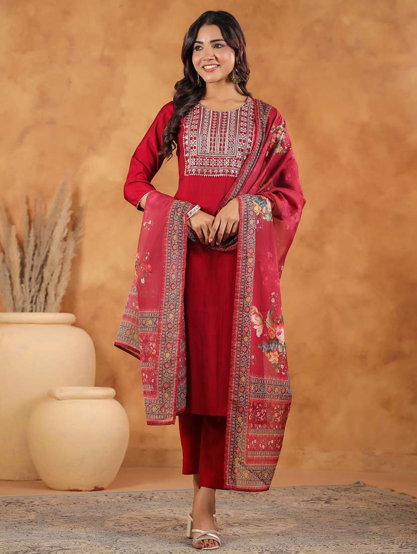 women three quarter sleeve kurta pant with dupatta set