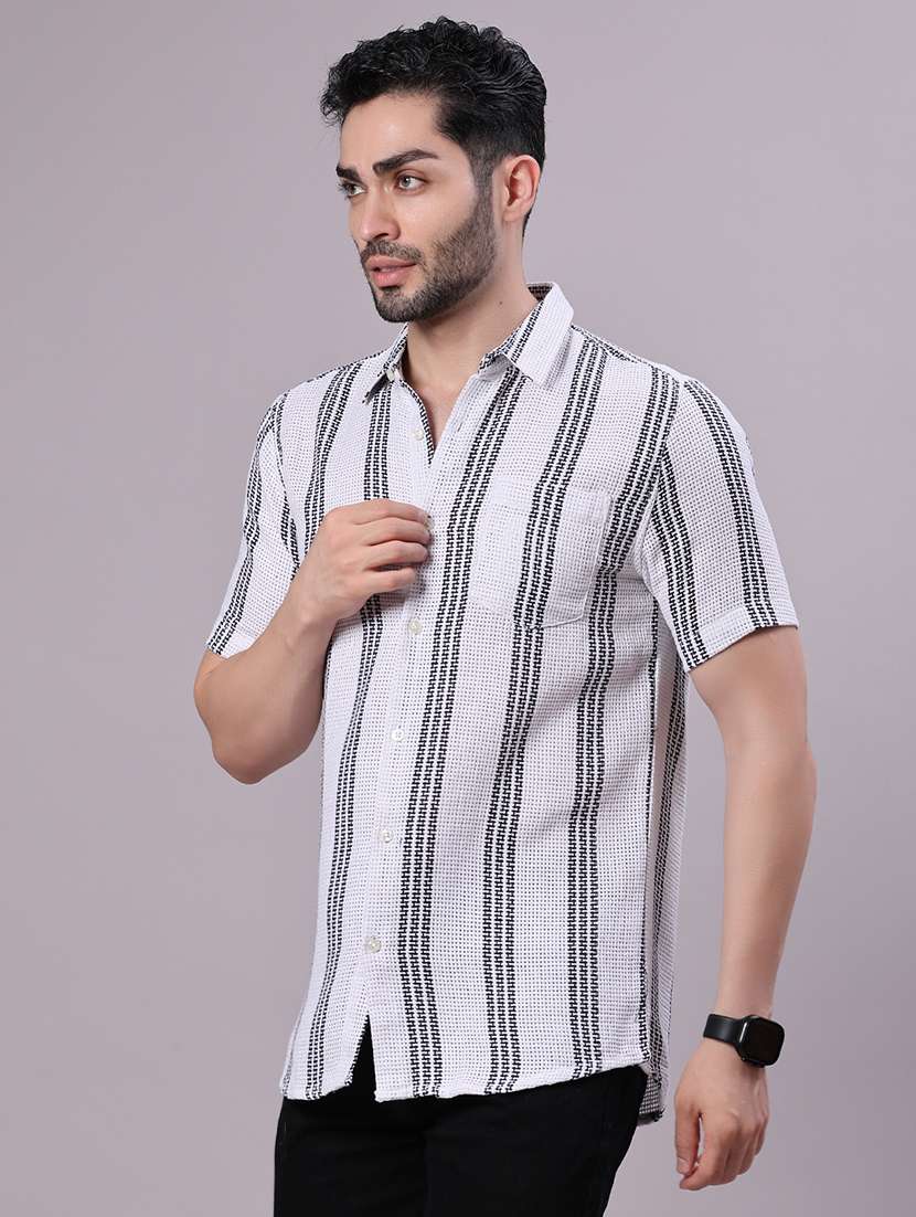men striped collared short sleeve shirt - 21906393 -  Standard Image - 2