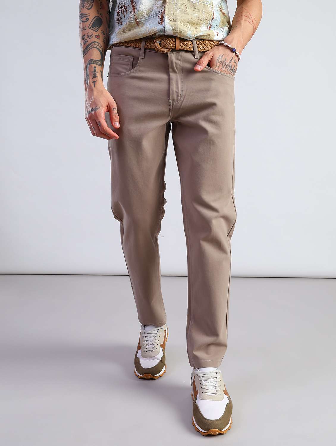 men solid mid rise chinos casual trouser - 21906413 - Zoom Image - 0