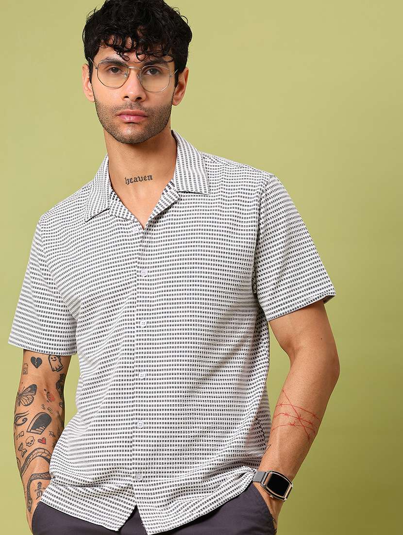 men self design short sleeve regular fit casual shirt