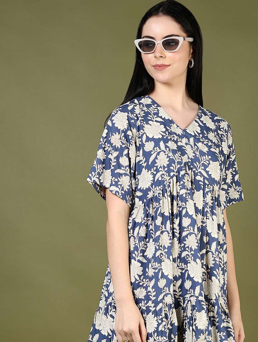 women floral print short sleeve tiered dress - 21906662 - Standard Image - 2