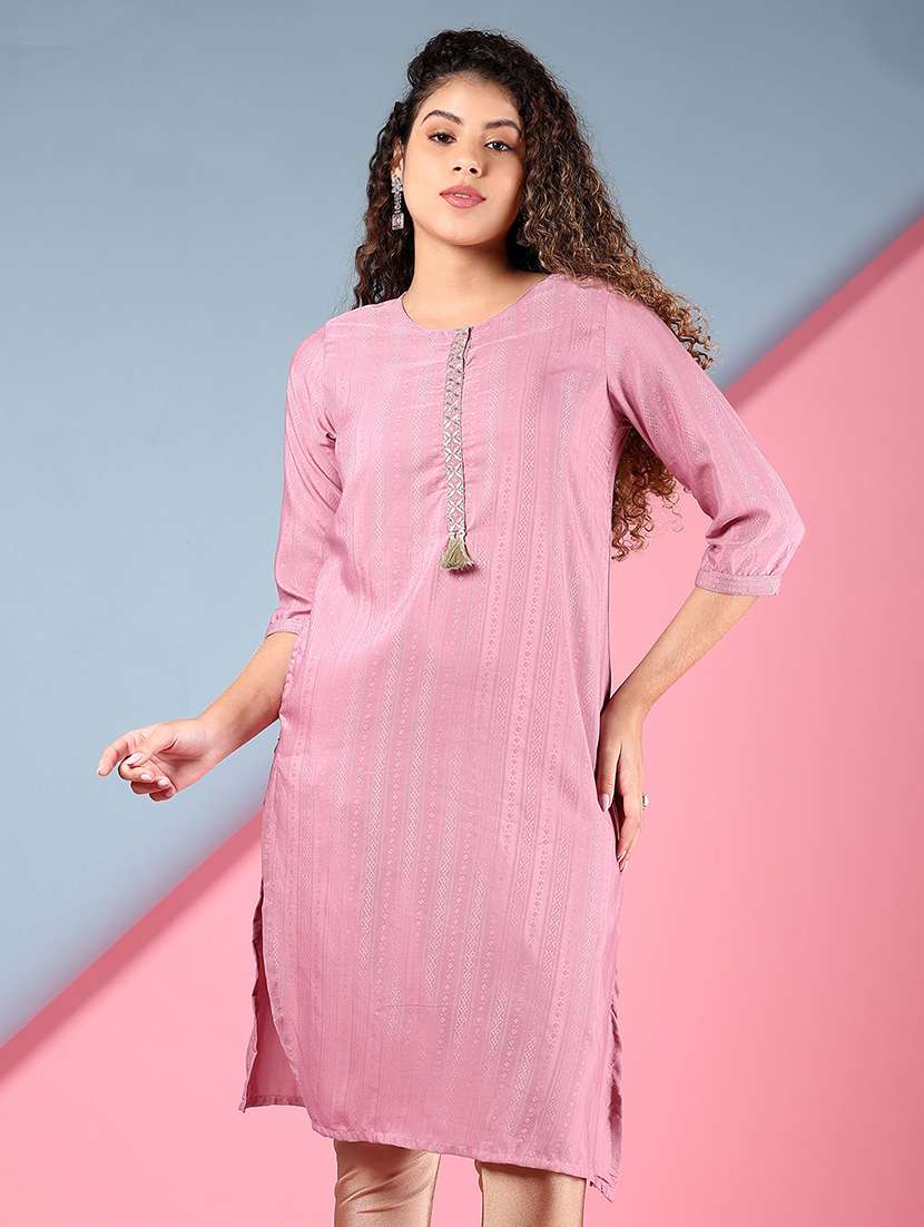 women three quarter sleeve straight kurta