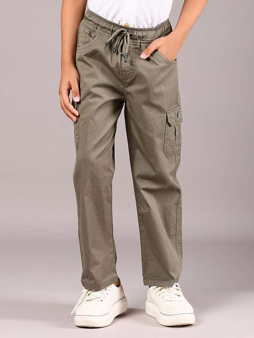 boys solid mid rie relaxed fit cargo