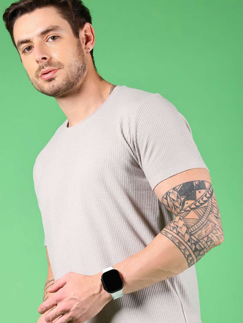 men solid short sleeve regular fit t-shirt - 21907702 - Standard Image - 2