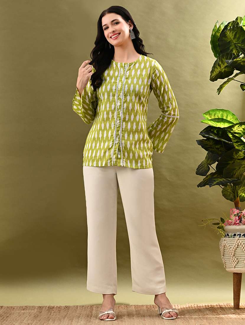 women printed bell sleeves regular top - 21908307 - Standard Image - 2