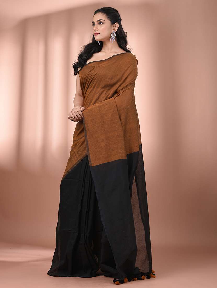 women solid handloom saree with blouse - 21908379 - Standard Image - 2