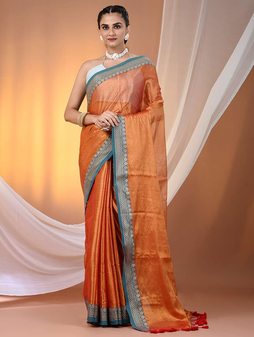 women solid with bordered saree with blouse