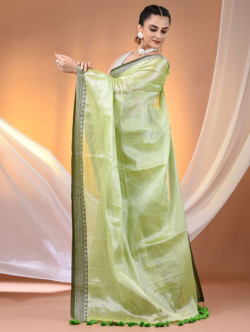 women solid with bordered saree with blouse - 21908398 -  Standard Image - 2