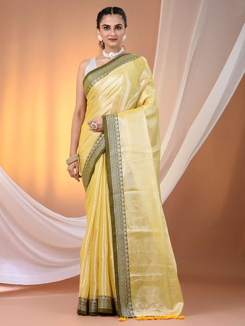 women solid with bordered saree with blouse