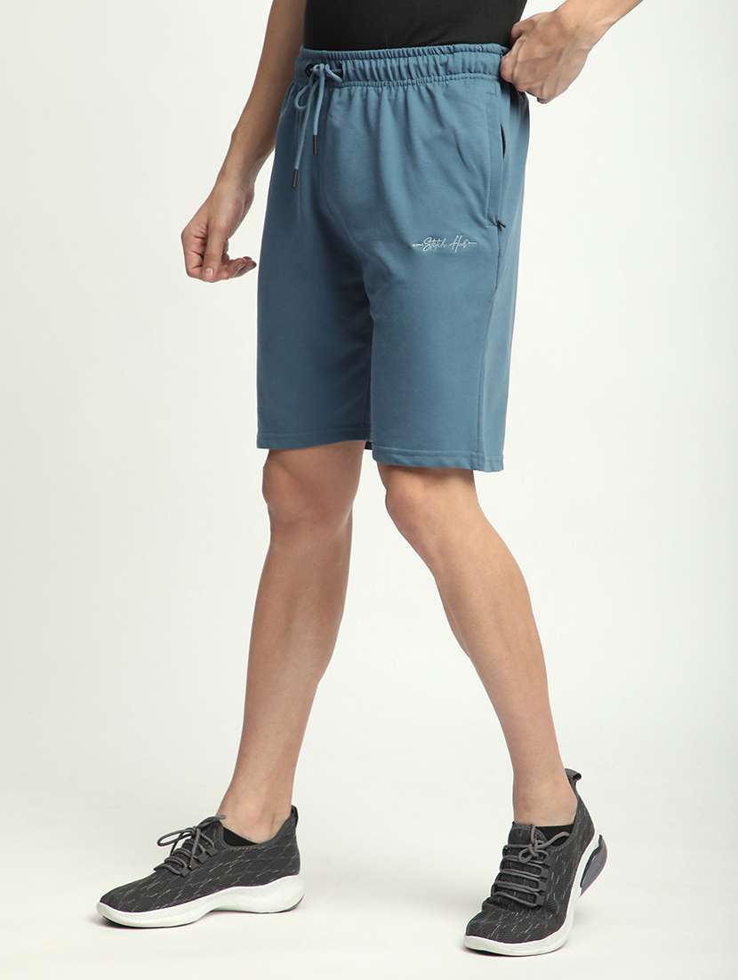 men solid mid rise regular fit shorts - 21908546 -  Standard Image - 2