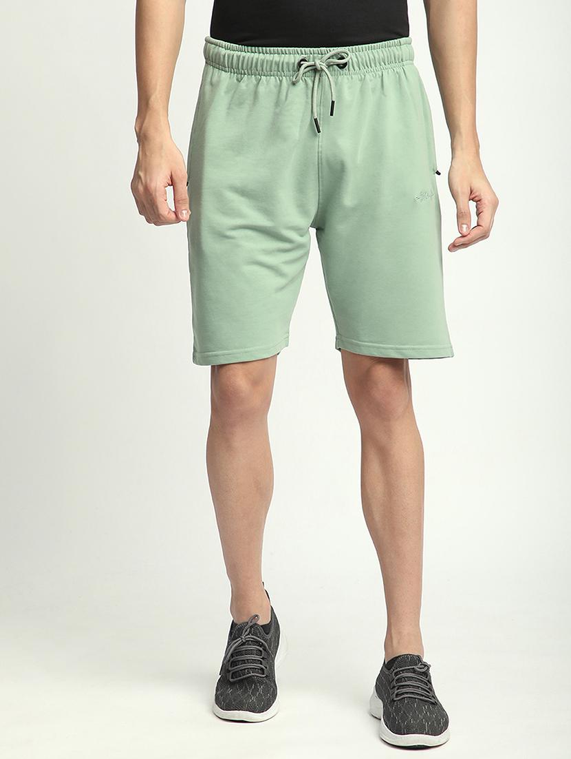 men solid mid rise regular fit shorts - 21908549 - Zoom Image - 0