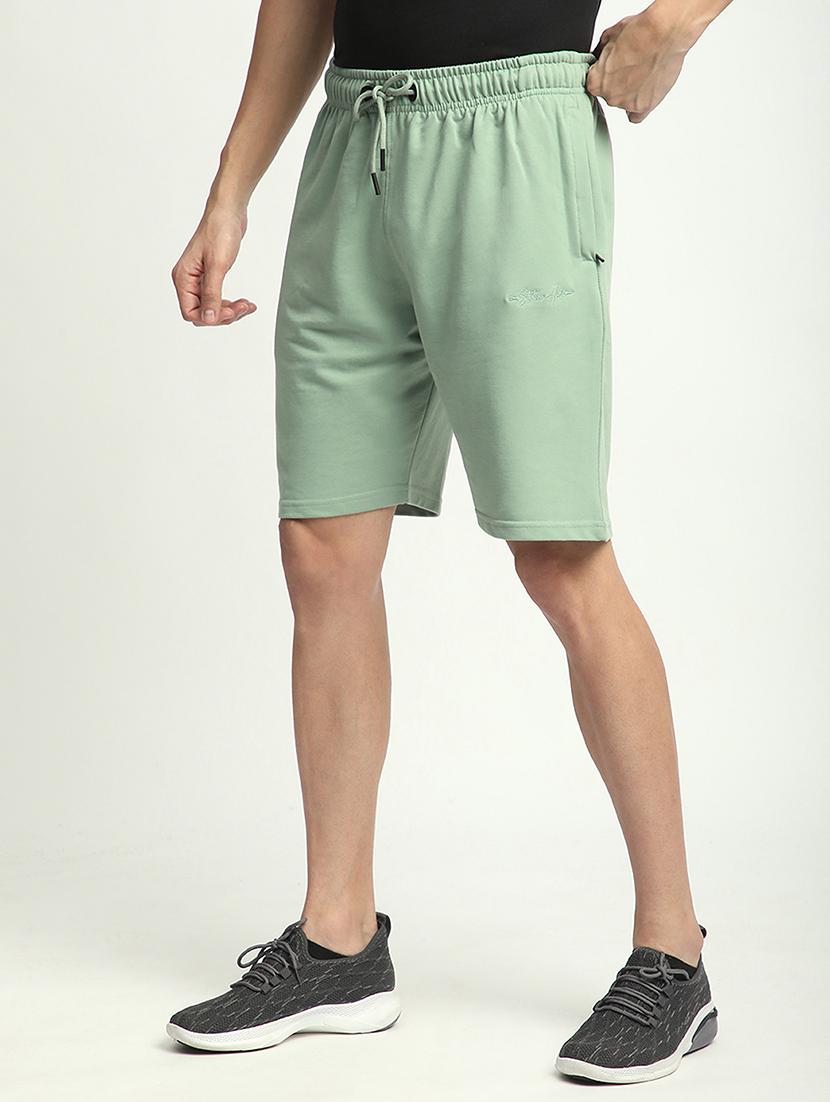 men solid mid rise regular fit shorts - 21908549 - Standard Image - 2