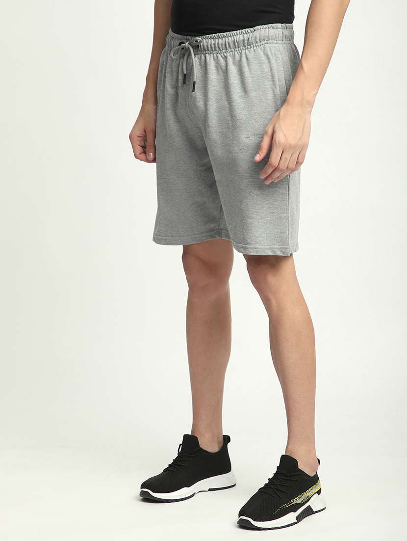 men solid mid rise regular fit shorts - 21908550 -  Standard Image - 2