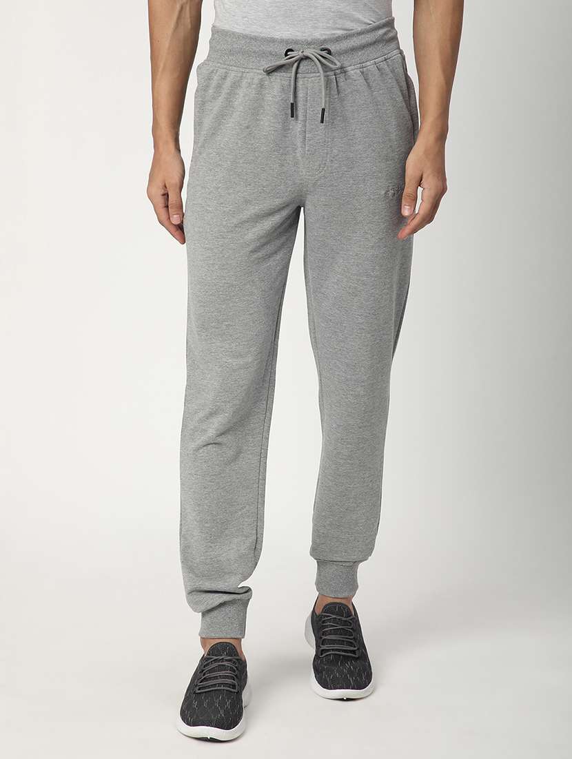 men solid mid rise regular fit jogger