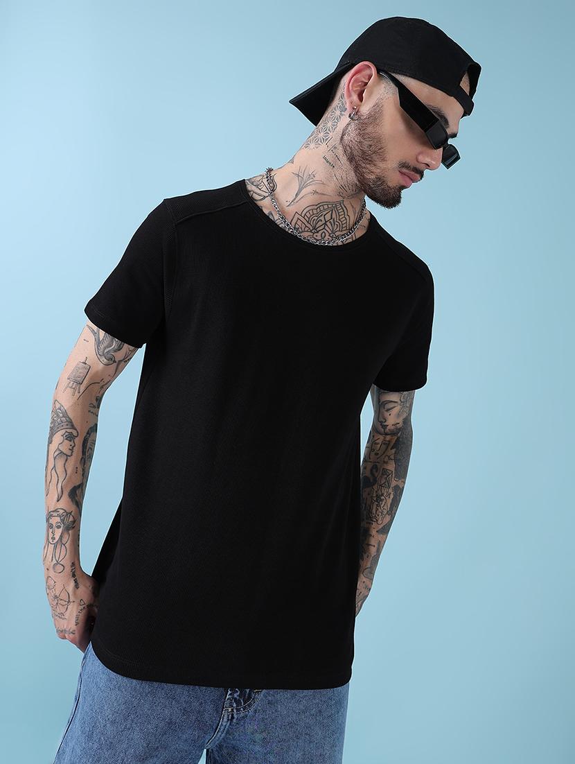 men black solid round neck regular fit t-shirt - 21908874 - Zoom Image - 0