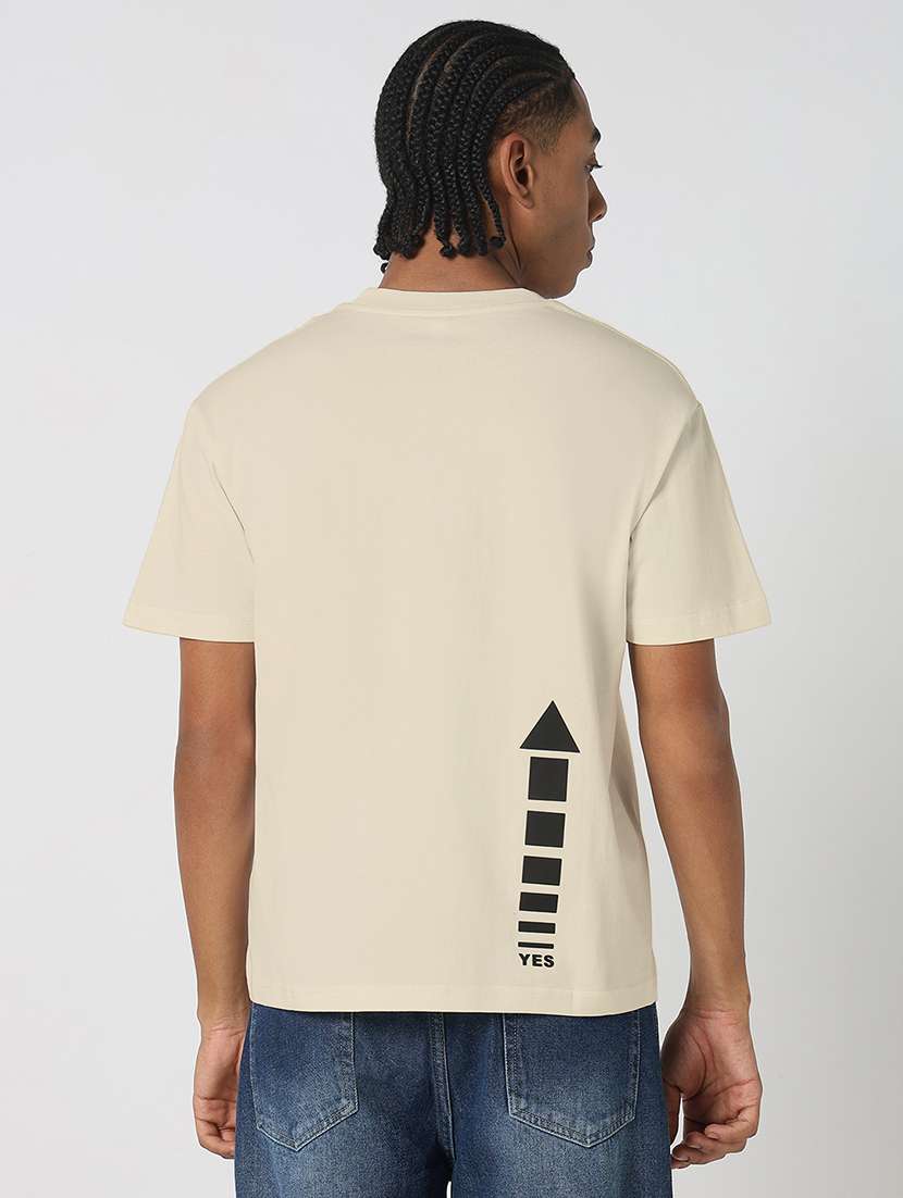 men placement printed short sleeves t-shirt - 21908885 -  Standard Image - 2