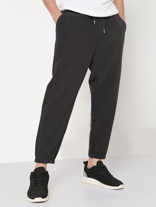 men solid mid rise jogger - 21908887 - Standard Image - 0