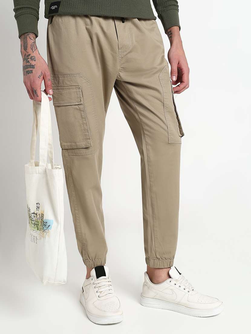 men solid mid rise cargo