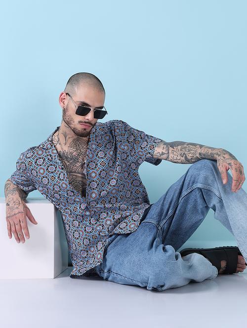 men printed short sleeve regular fit casual shirt - 21909017 - Standard Image - 0