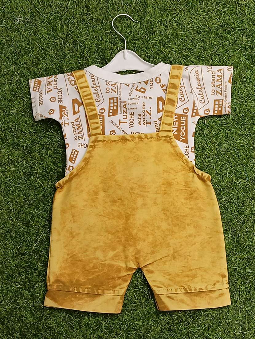 boys printed t-shirt & dungarees sets  - 21909301 -  Standard Image - 2