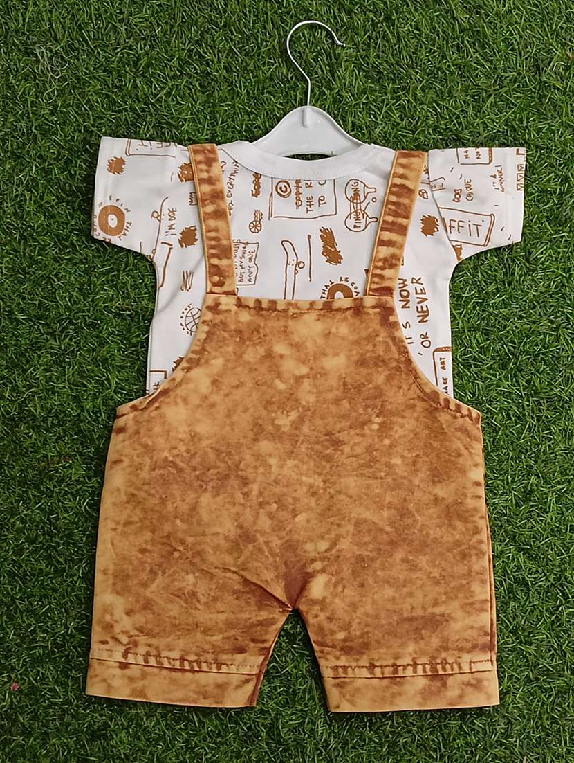 boys printed t-shirt & dungarees sets  - 21909311 -  Standard Image - 2