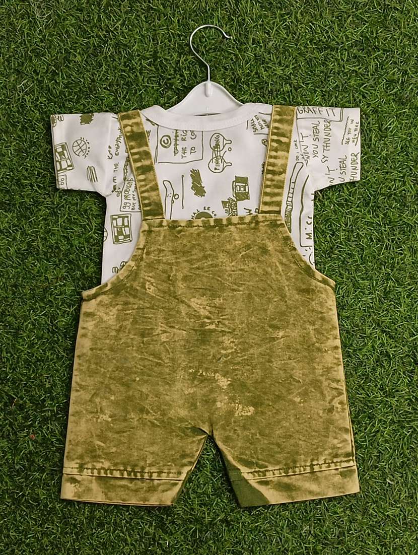 boys printed t-shirt & dungarees sets  - 21909313 -  Standard Image - 2