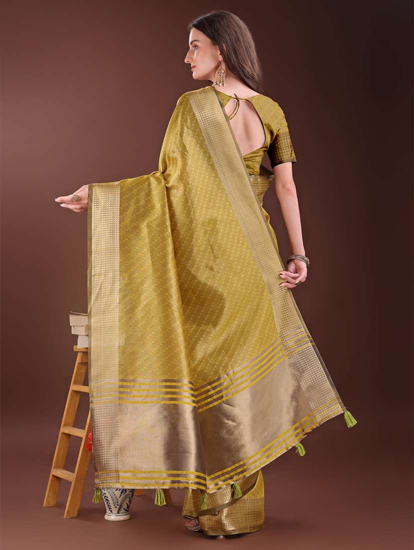 women self design bordered saree with blouse - 21909376 -  Standard Image - 2