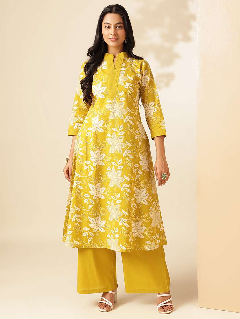 women three quarter sleeve kurta palazzo with dupatta set