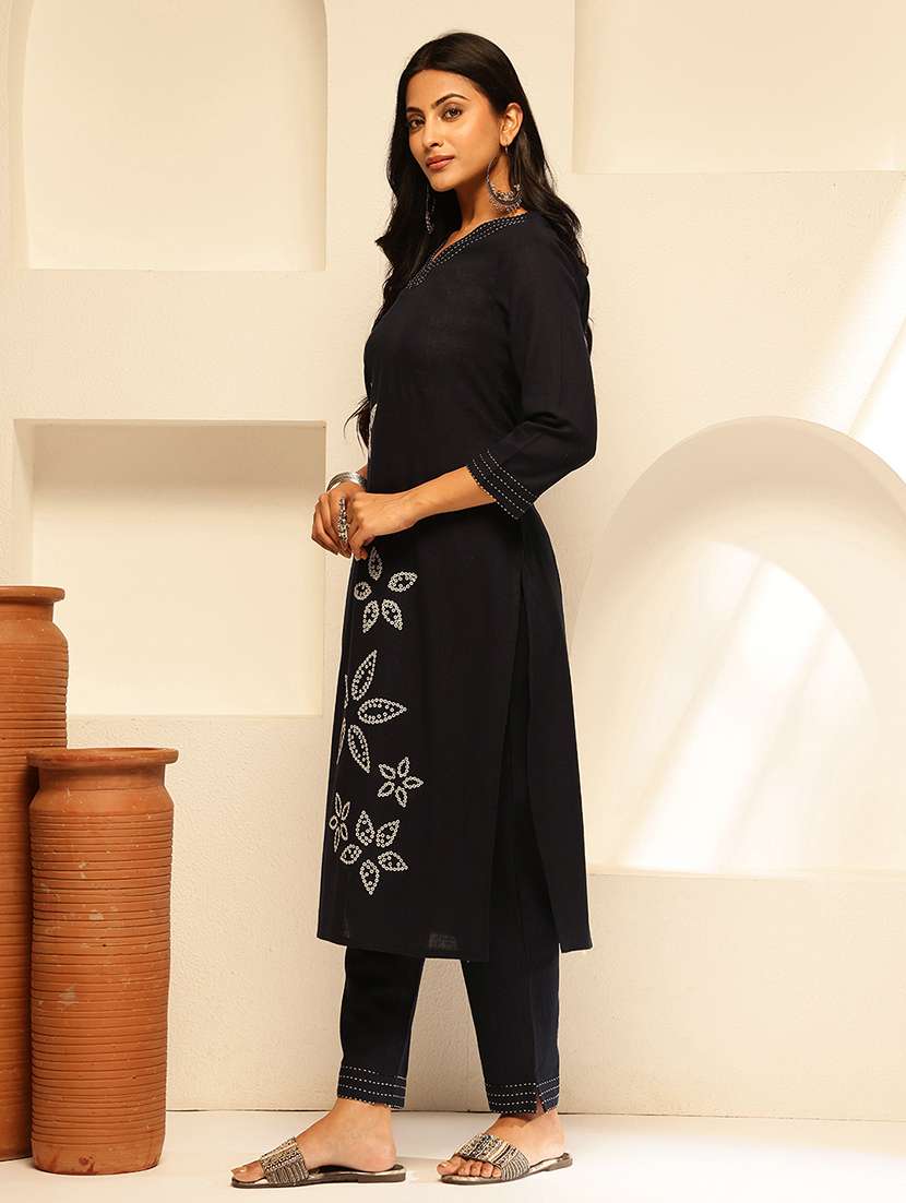 women three quarter sleeve kurta pant set - 21909944 - Standard Image - 2