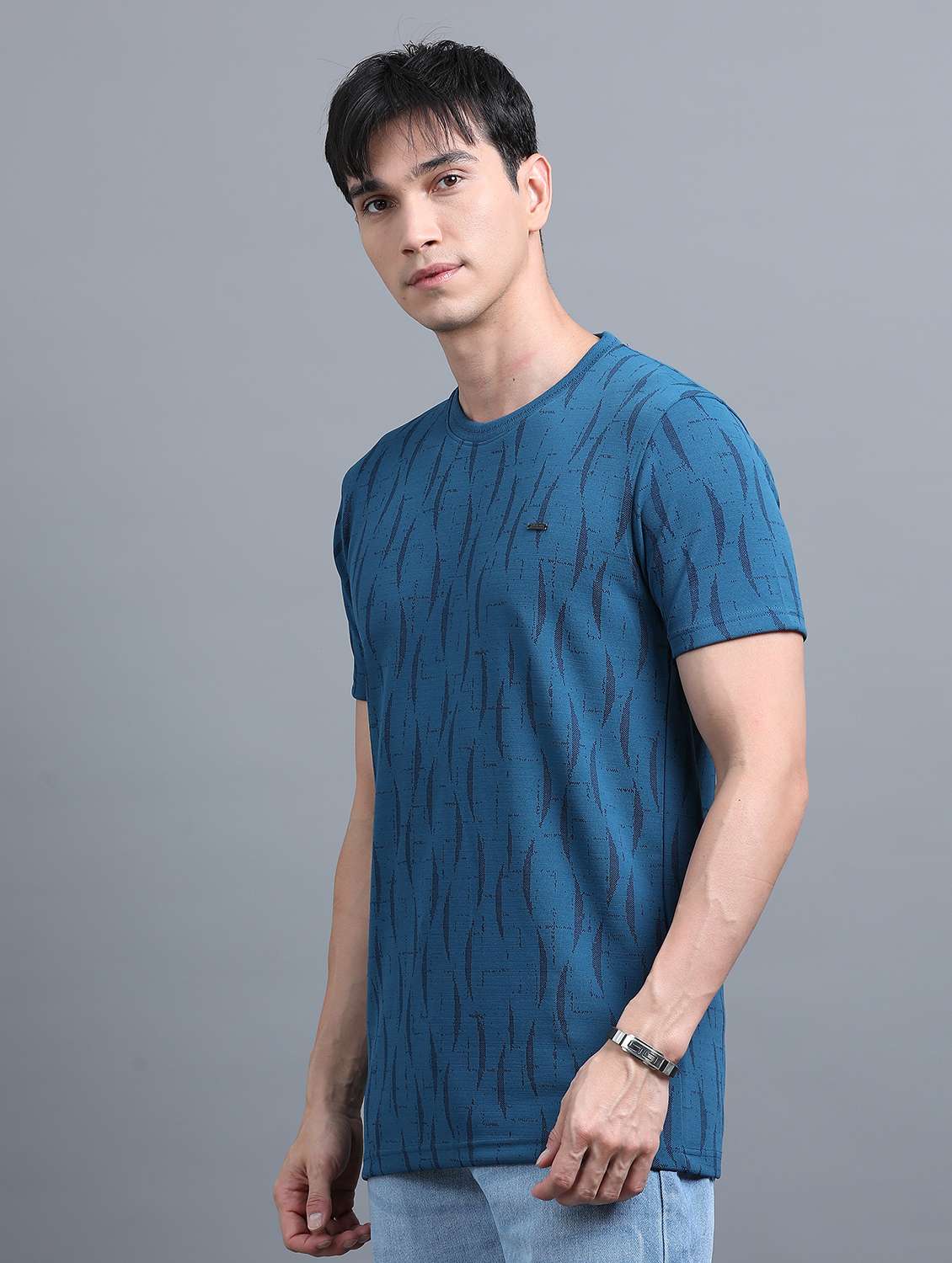 men all over printed short sleeves t-shirt - 21910066 -  Standard Image - 2
