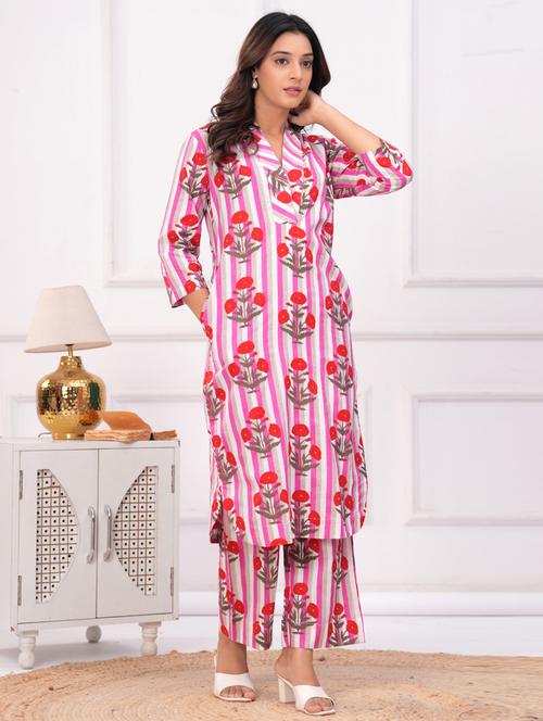 women three quarter sleeve kurta pant set - 21910080 - Standard Image - 0