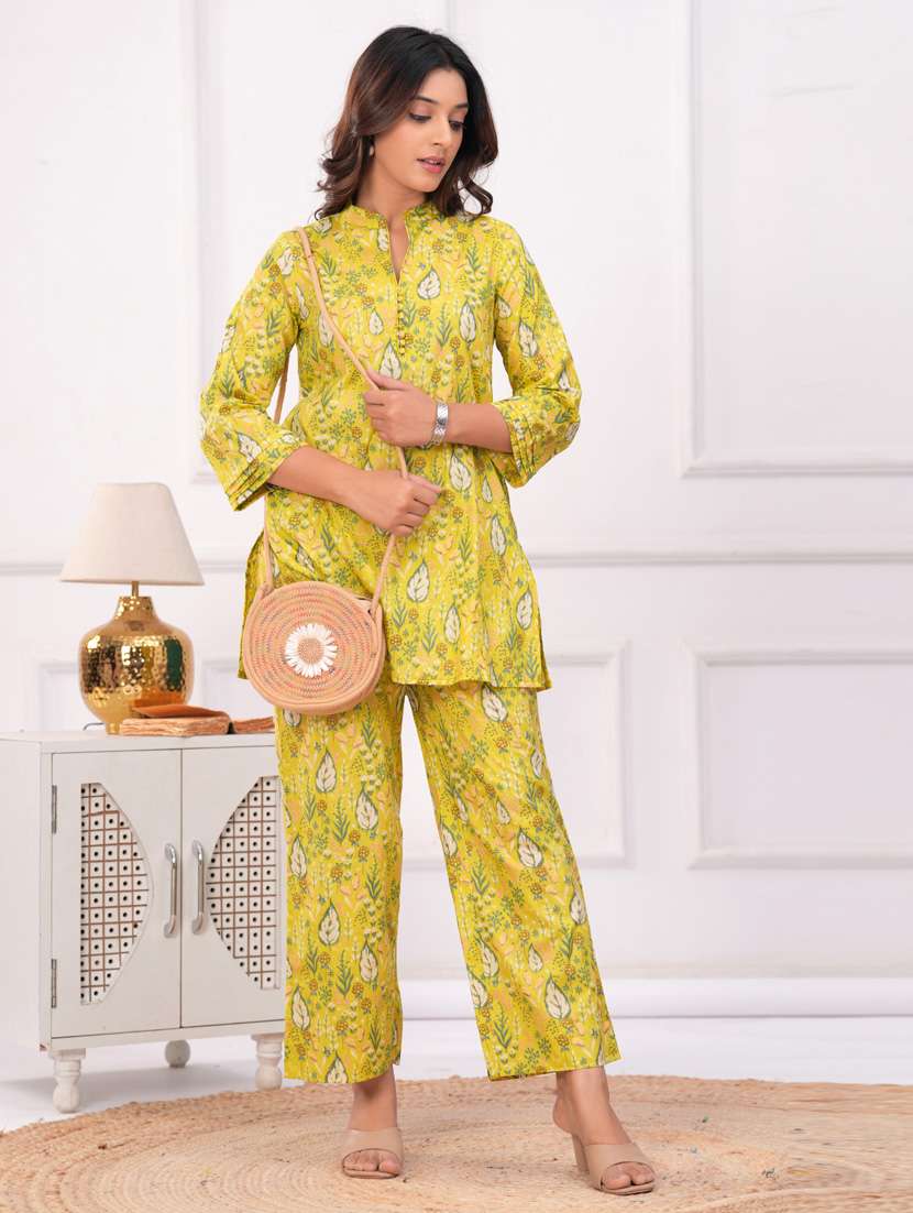 women three quarter sleeve ethnic co-ord set - 21910092 -  Zoom Image - 0