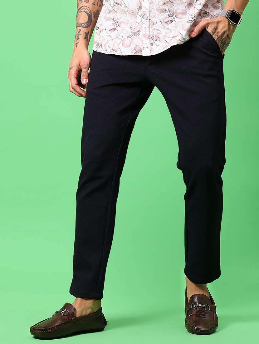 men solid mid rise slim fit chinos 