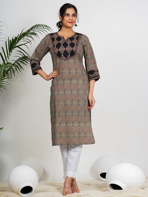 women printed three quarter sleeve straight kurta - 21910386 - Standard Image - 0