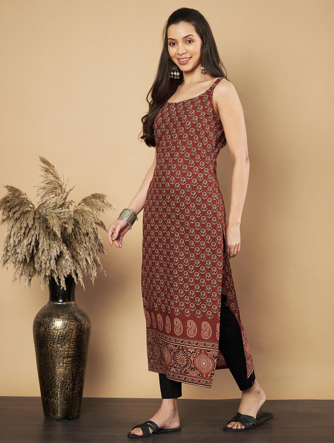 women floral printed sleeveless straight kurta - 21910390 - Standard Image - 2