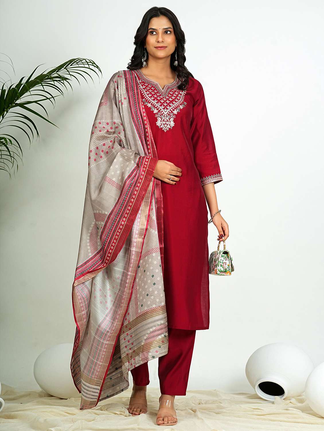 women red three quarter sleeve kurta pant with dupatta set