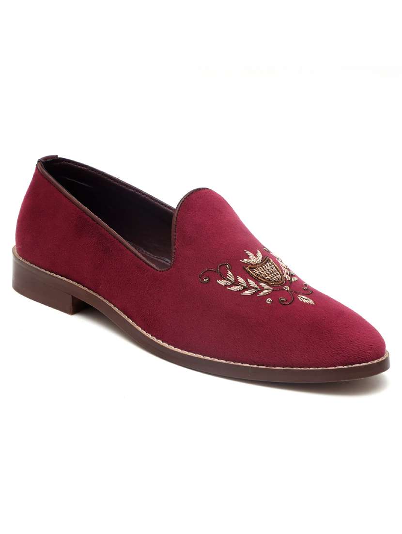 men red slip on mojari