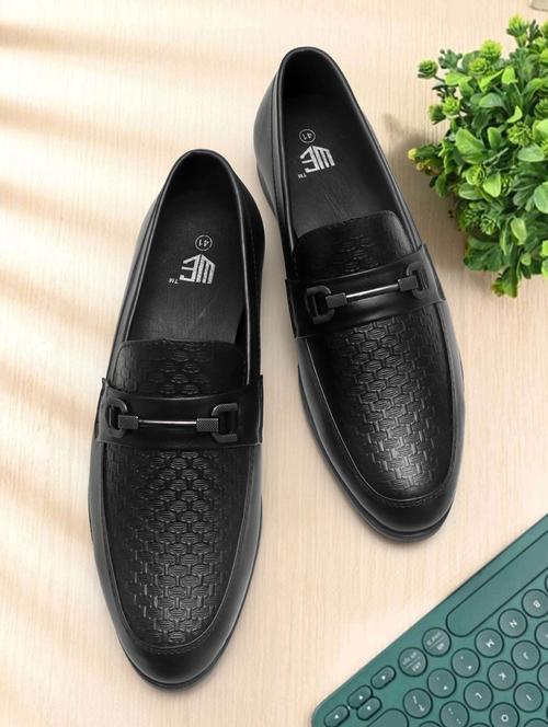men slip on horsebit loafer - 21911739 -  Standard Image - 0