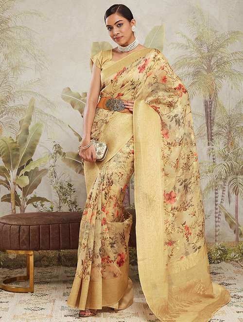 women floral printed bordered saree with blouse - 21911844 -  Standard Image - 0