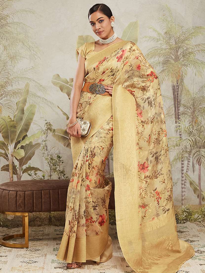 women floral printed bordered saree with blouse - 21911844 -  Zoom Image - 0