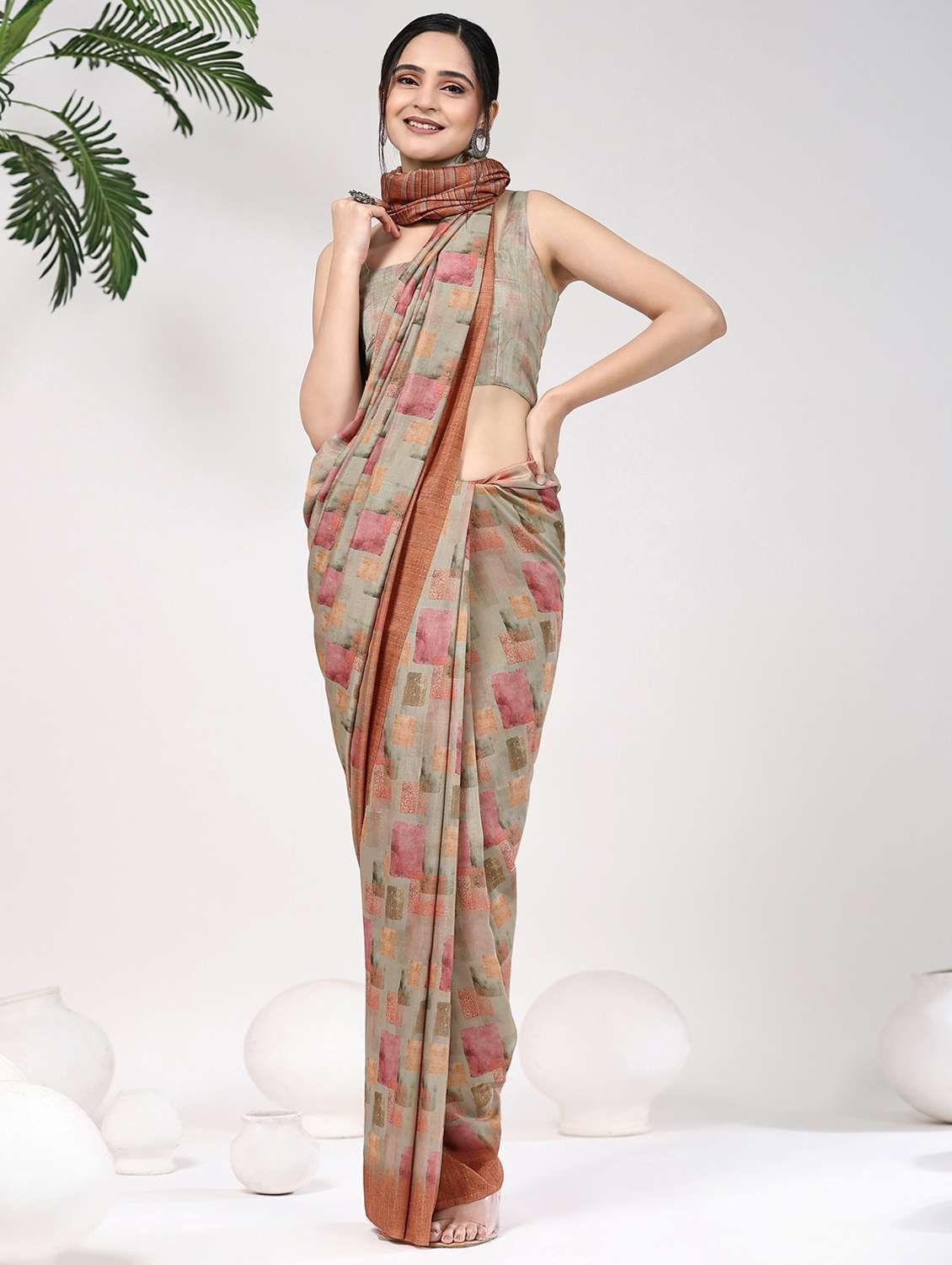 women printed casual wear saree with blouse
