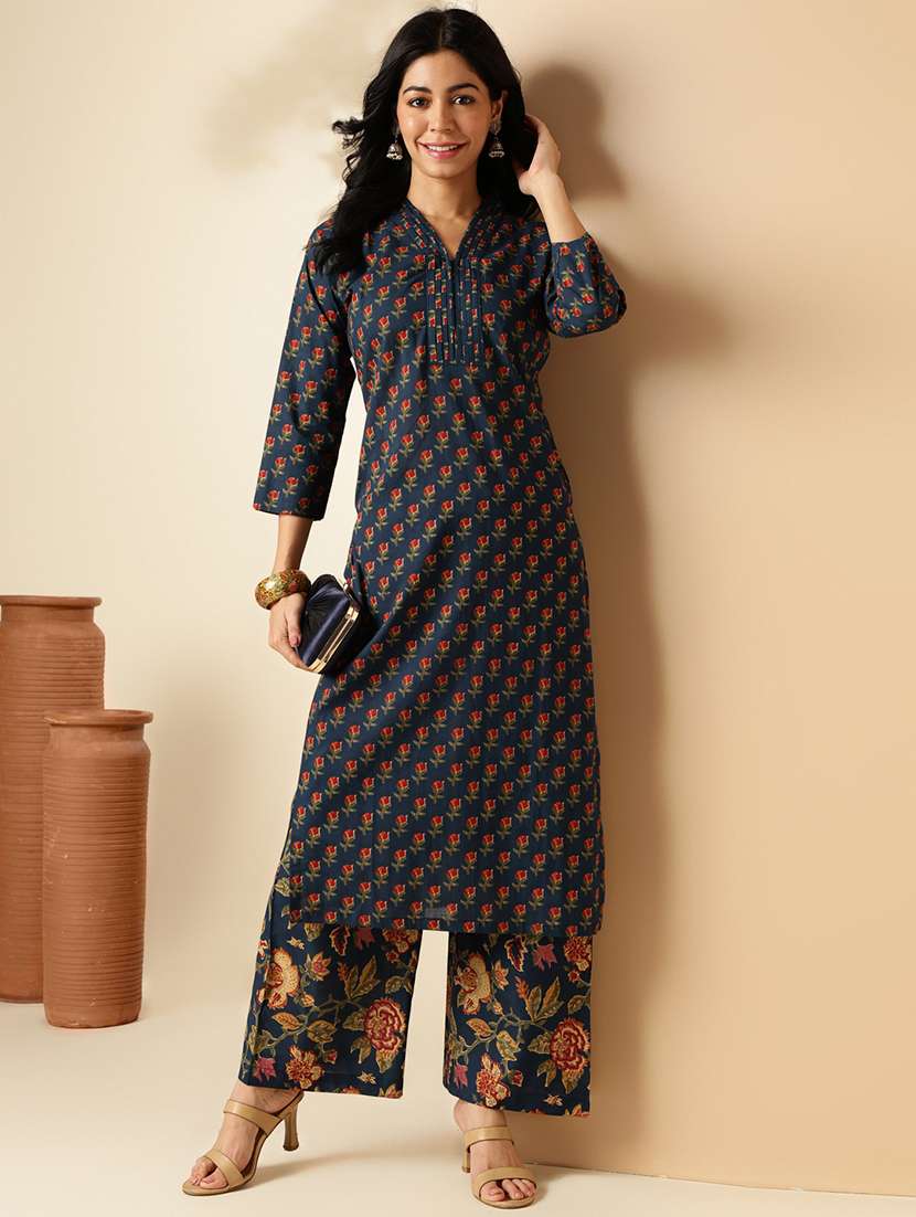 women three quarter sleeve kurta palazzo set